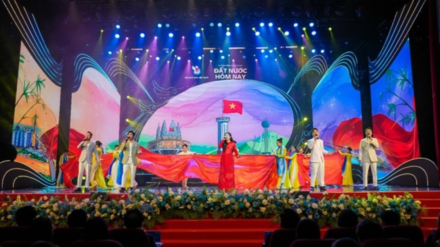 “Đất nước hôm nay” thắp lên niềm tự hào về hành trình thống nhất non sông