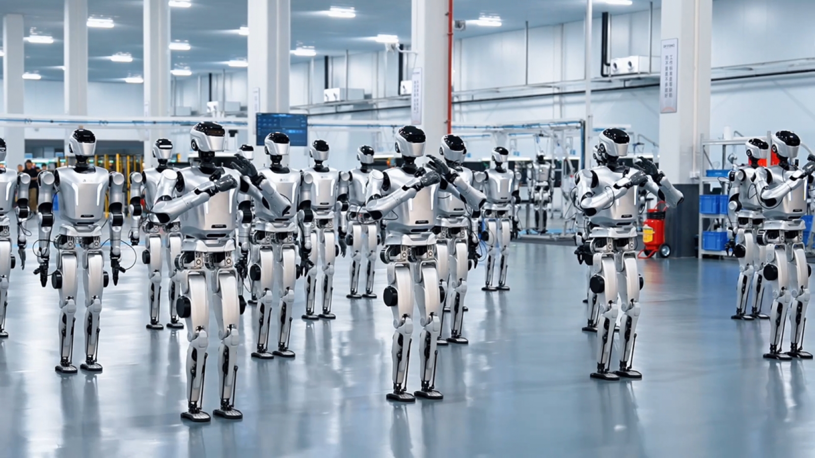 Trung Quốc vận hành dây chuyền sản xuất robot hình người tự động đầu tiên