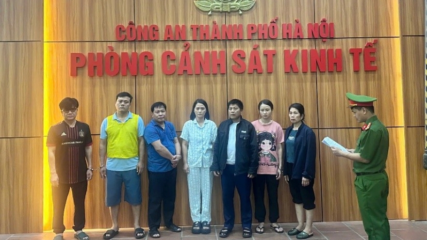 300 tấn thịt lợn bệnh "vây hãm" bếp ăn trường học: Hiệu trưởng có vô can?