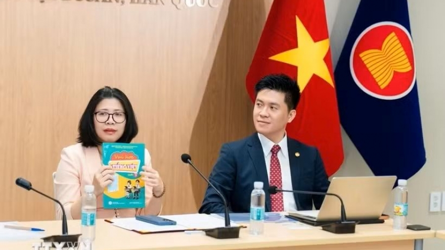 Busan seminar pushes Vietnamese education in southeastern RoK