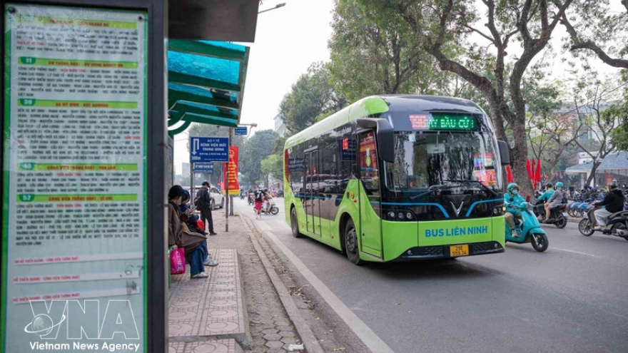 Hanoi launches 10 electric bus routes from April 1