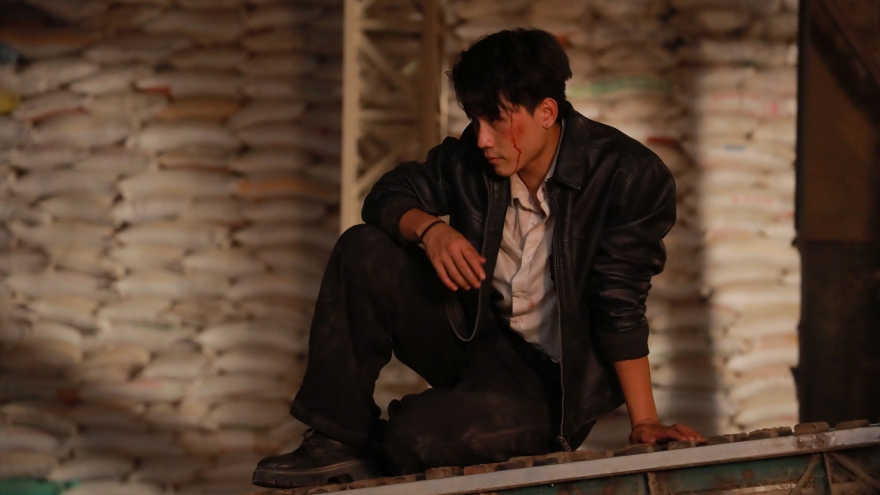 Phim Việt đạt 1,2 tỷ view, nam chính ngất xỉu sau 14 tiếng quay cảnh hành động