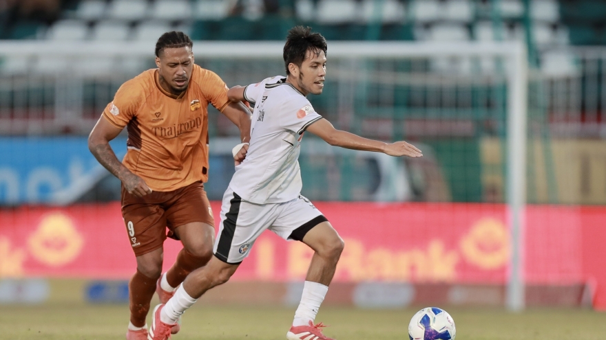 Nhiều cầu thủ V-League gặp sự cố bất ngờ