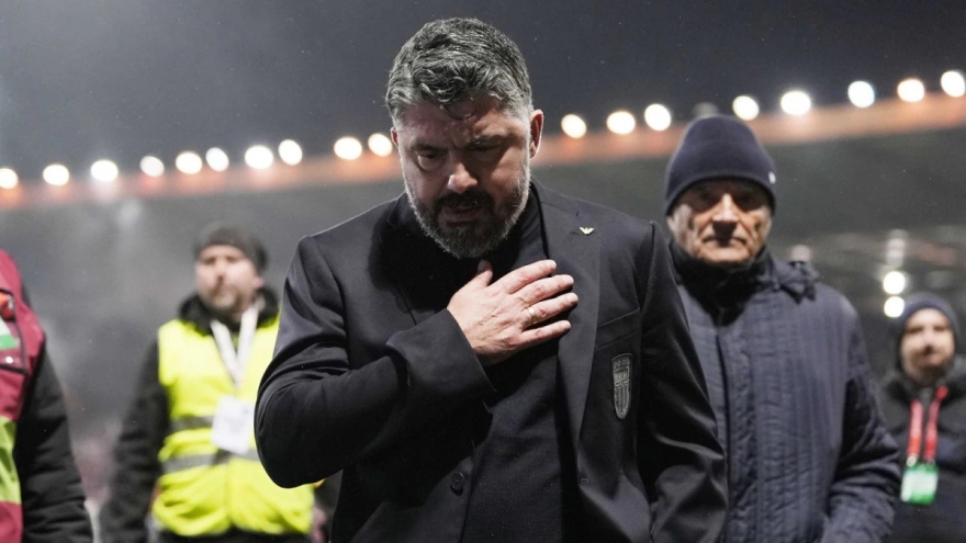 HLV Gattuso bật khóc nói lời xin lỗi khi Italia lỡ hẹn với World Cup 2026