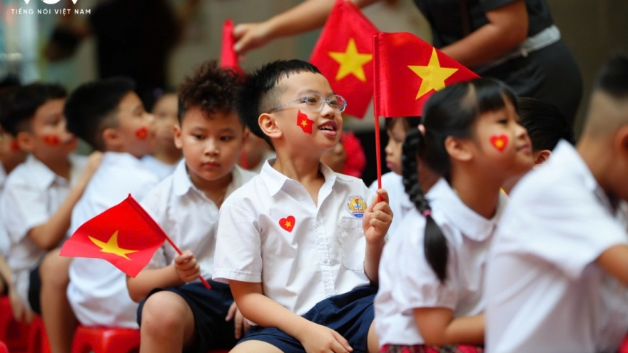 Giảm trừ chi phí y tế, giáo dục khi tính thuế: Lấy con người làm trung tâm