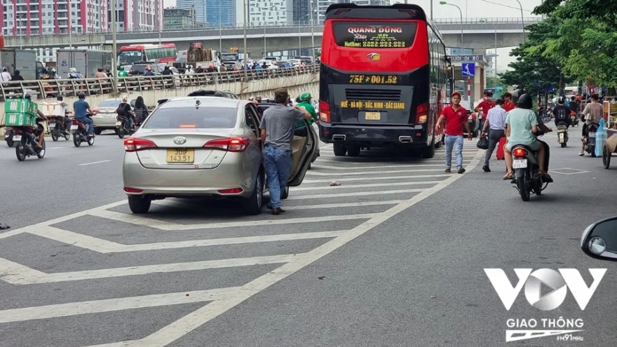 Sửa Nghị định 168 để xe dù không thể vi phạm