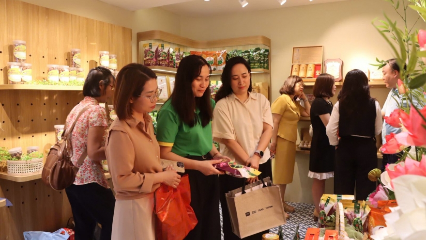 Vitality of Vietnamese Goods programme promotes safe food consumption