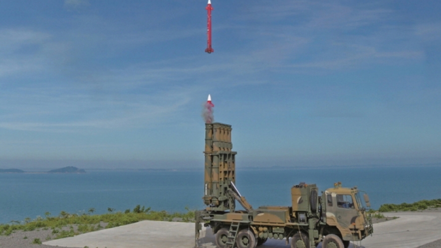Hàn Quốc đẩy nhanh tiến độ triển khai thực chiến Hệ thống đánh chặn pháo tầm xa
