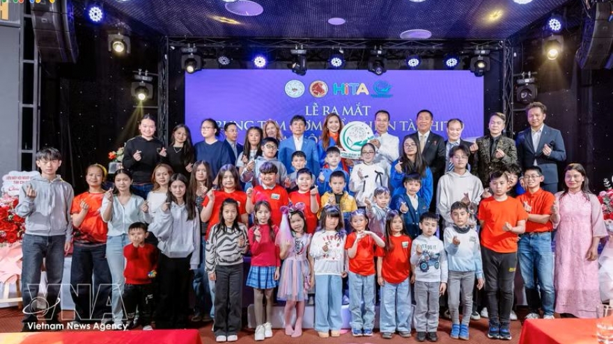 Talent incubation centre debuts in Czech Republic to empower Vietnamese youth