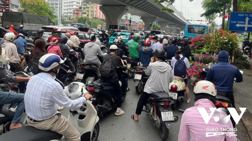 Vùng phát thải thấp ở Hà Nội: Đủ nắng hoa sẽ nở