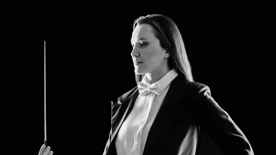 Hungarian conductor to lead HCM City Conservatory’s anniversary concert