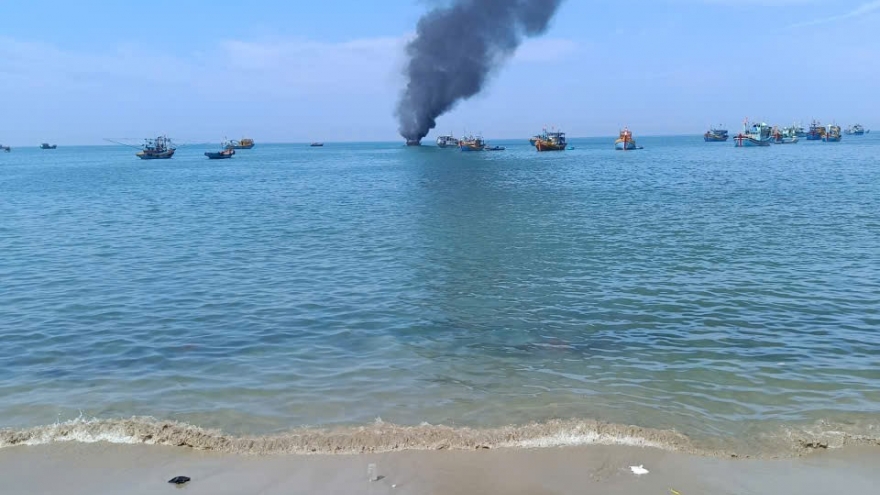 Cháy tàu chở dầu ở Lâm Đồng, 1 người mất tích