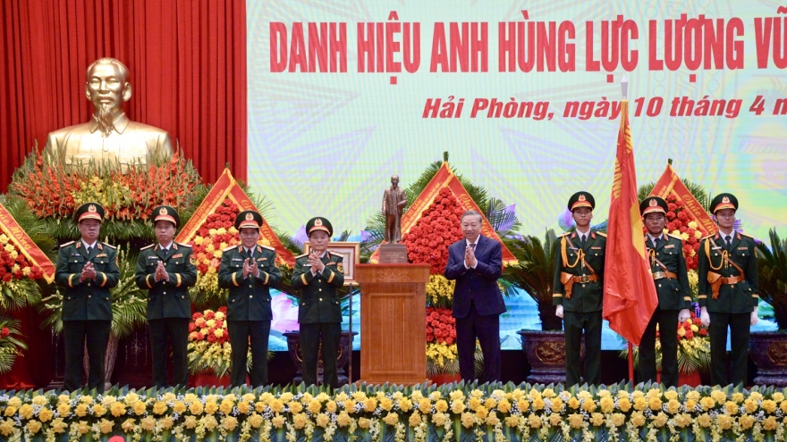 Tổng Bí thư, Chủ tịch nước Tô Lâm trao Danh hiệu Anh hùng Lực lượng vũ trang tặng Quân khu 3