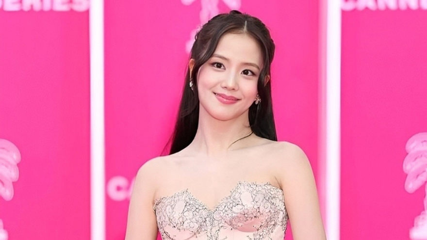 Jisoo của BLACKPINK chiến thắng tại Canneseries nhưng vấp phải phản ứng trái chiều
