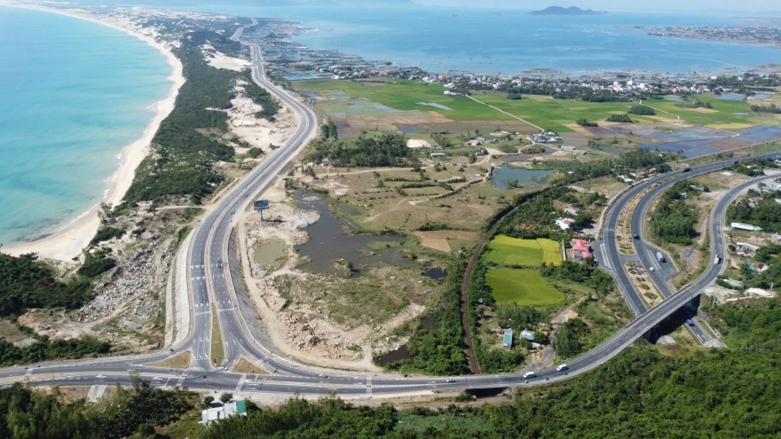 Khánh Hòa tháo gỡ vướng mắc định giá đất, phấn đấu thu hơn 16.000 tỷ đồng