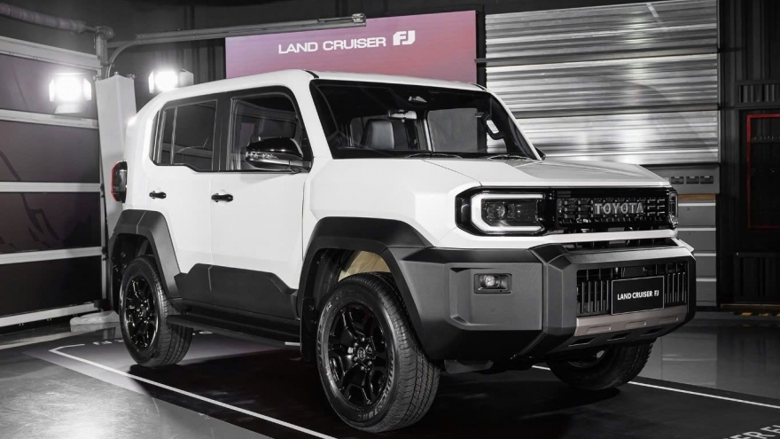 Land Cruiser FJ nhận cọc tại đại lý Toyota với giá dự kiến 1,2 tỷ đồng