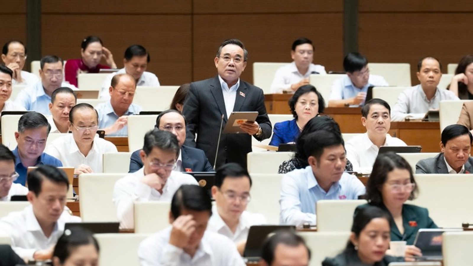ĐBQH: Dự án đầu tư công không phải là “chùm khế ngọt”