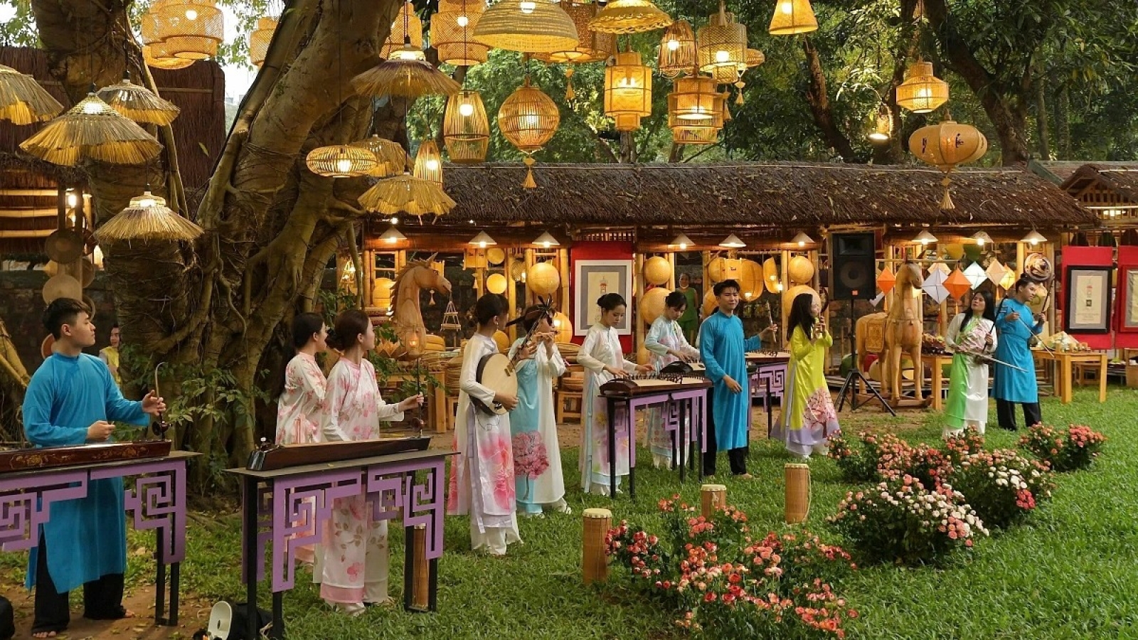 Hanoi Temple of Literature marks 950 years with ‘Garden of Light’ display