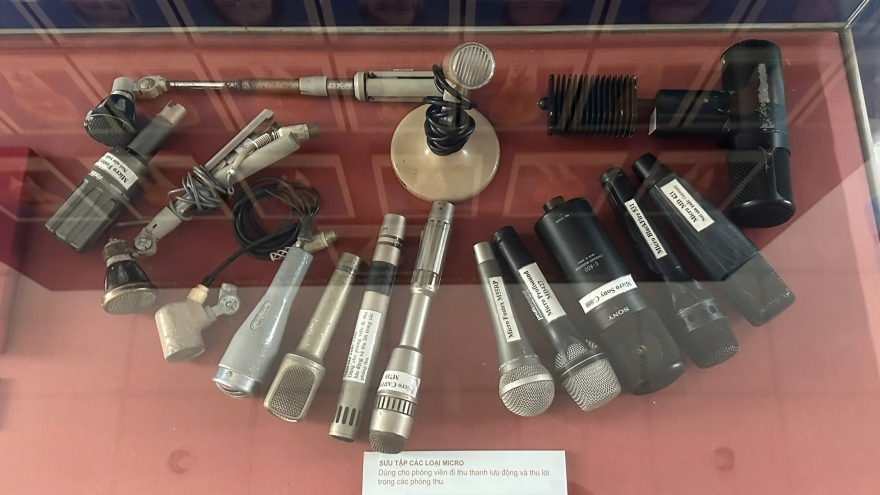 Trưng bày hiện vật phát thanh tái hiện dấu mốc lịch sử của Đài Tiếng nói Việt Nam