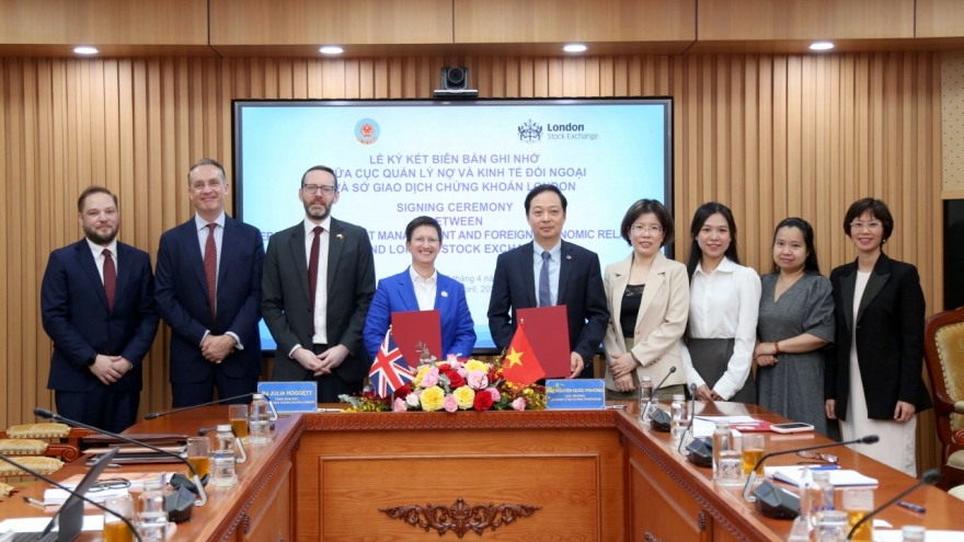 MoF, LSE sign deal to enhance access to international capital