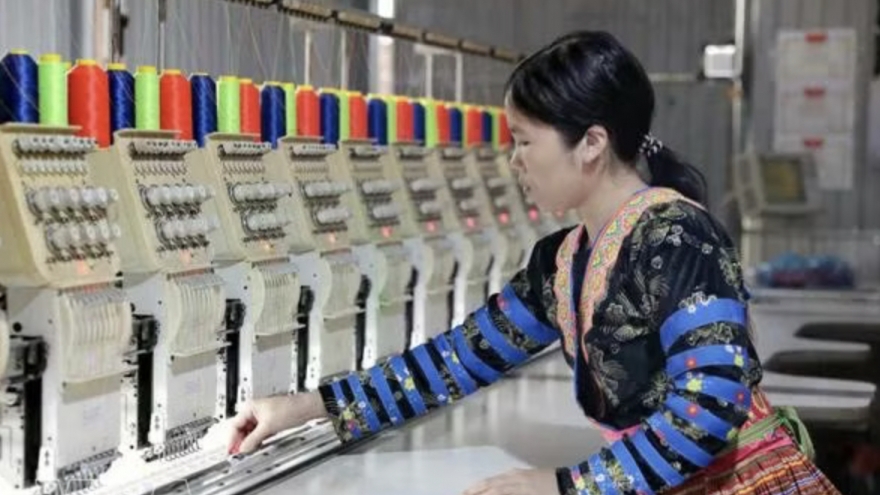 Efforts required to step up disbursement for national target programmes