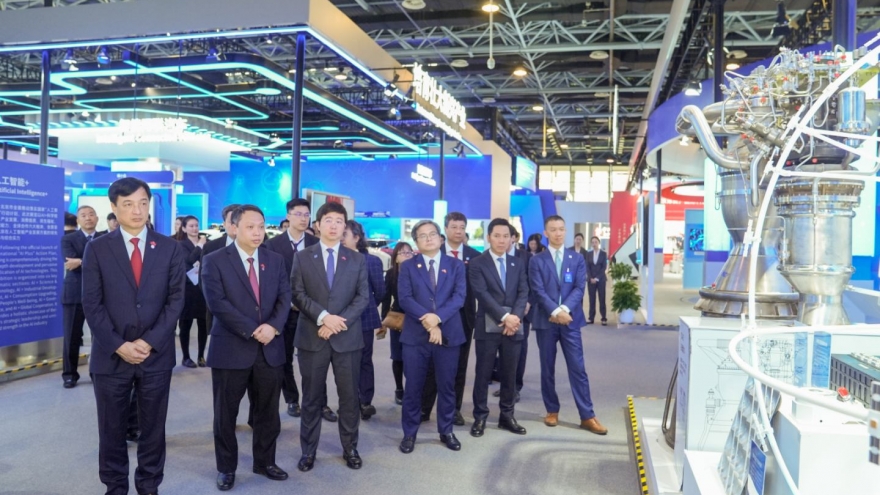 Trưởng Ban Tổ chức TW làm việc với Ban quản lý Khu công nghệ cao Trung Quan Thôn