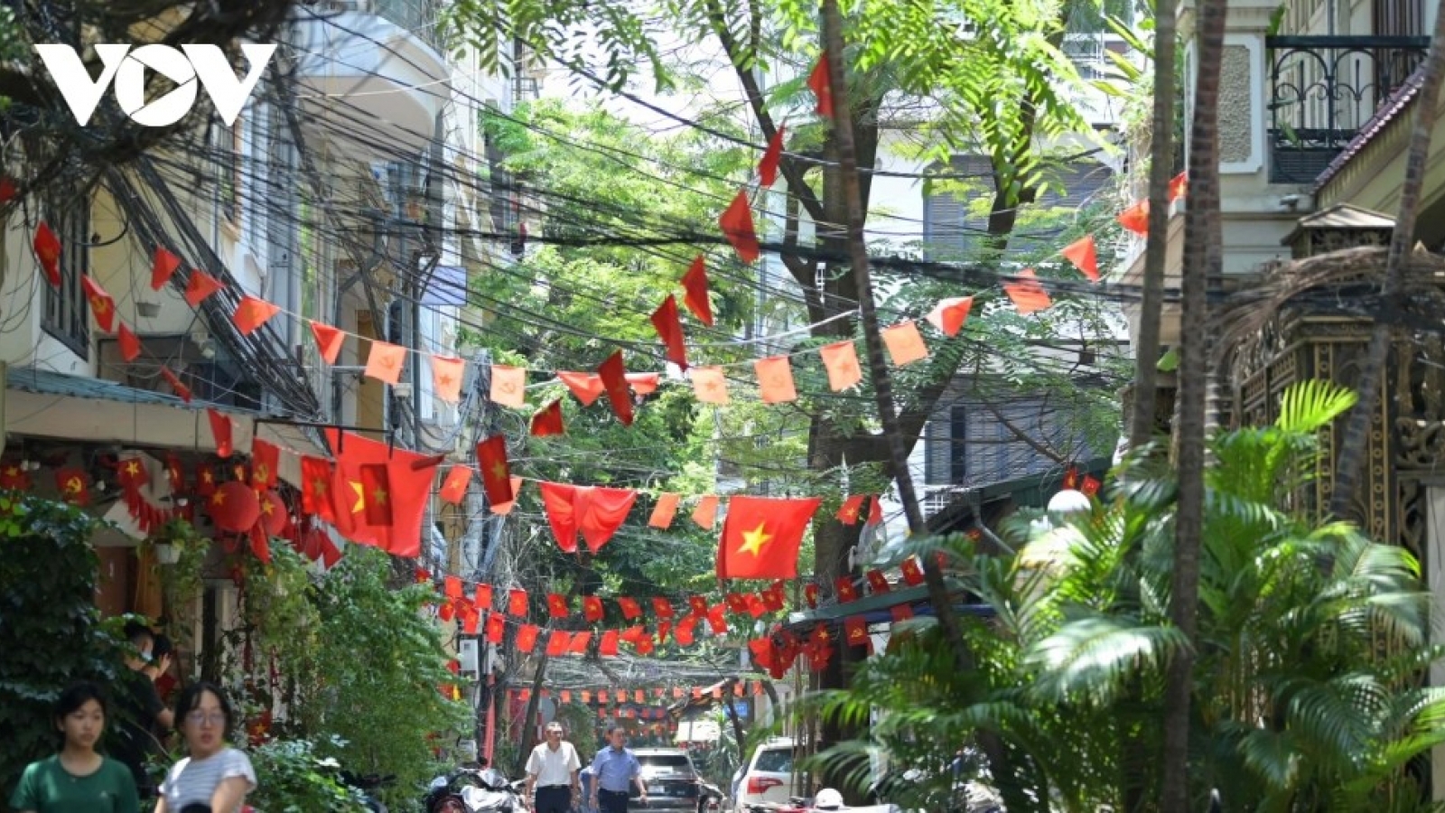 National flags a familiar sight on city streets