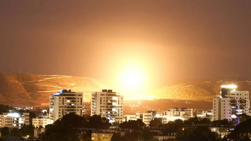 Việt Nam đã hỗ trợ 556 công dân rời Trung Đông an toàn