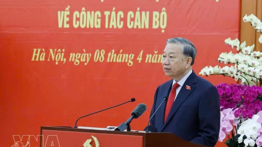 General Secretary To Lam signs regulation on Party's political, ideological work