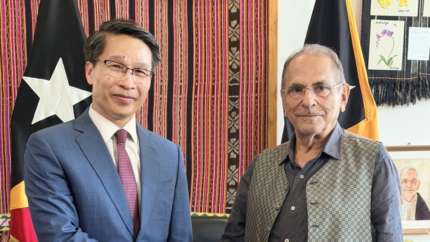 Đại biện Phạm Bình Đàm chào xã giao Tổng thống Timor-Leste Jose Ramos Horta