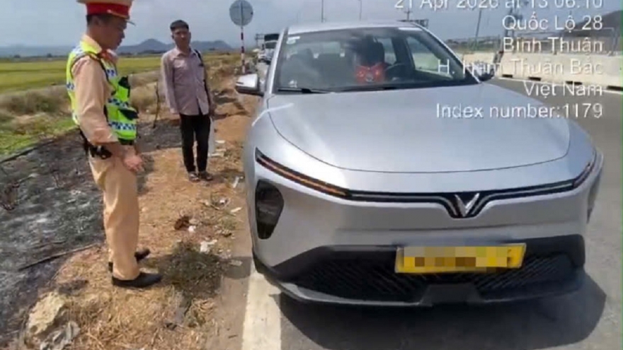 Tài xế và chủ xe bị phạt trên 118 triệu đồng vì vi phạm nhiều lỗi