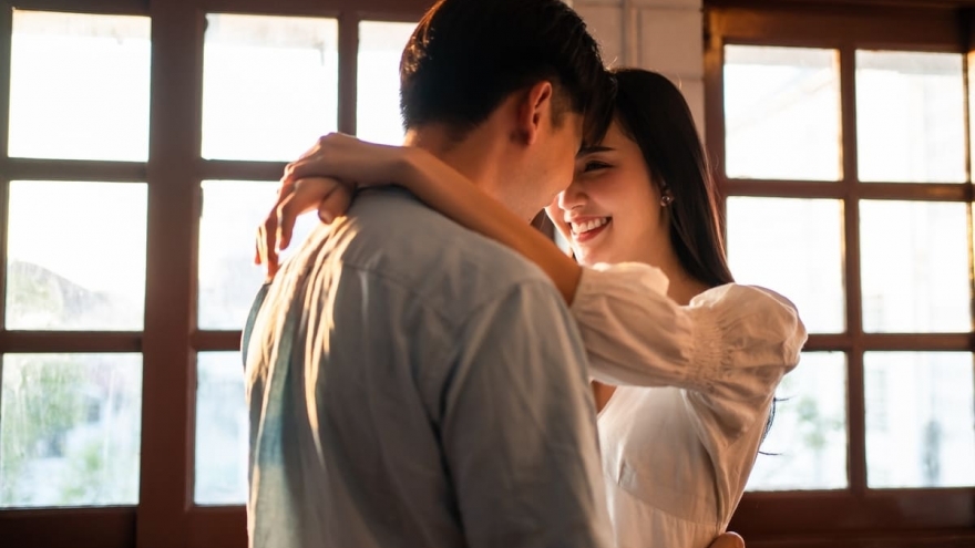 Giữ lửa chuyện yêu không khó khi biết bắt đầu từ những điều giản dị mỗi ngày