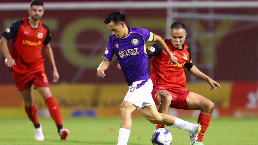 Văn Quyết bị treo giò sau trận đấu với Ninh Bình