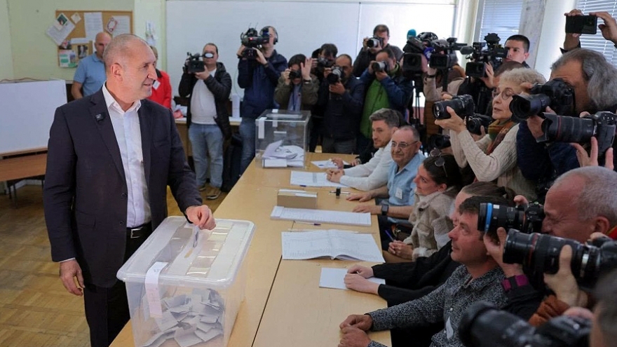 Sơ bộ bầu cử Bulgaria: Đảng của ông Rumen Radev giành chiến thắng áp đảo