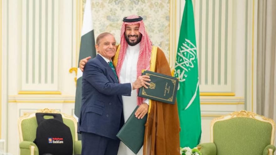 Pakistan gửi máy bay chiến đấu tới Saudi Arabia