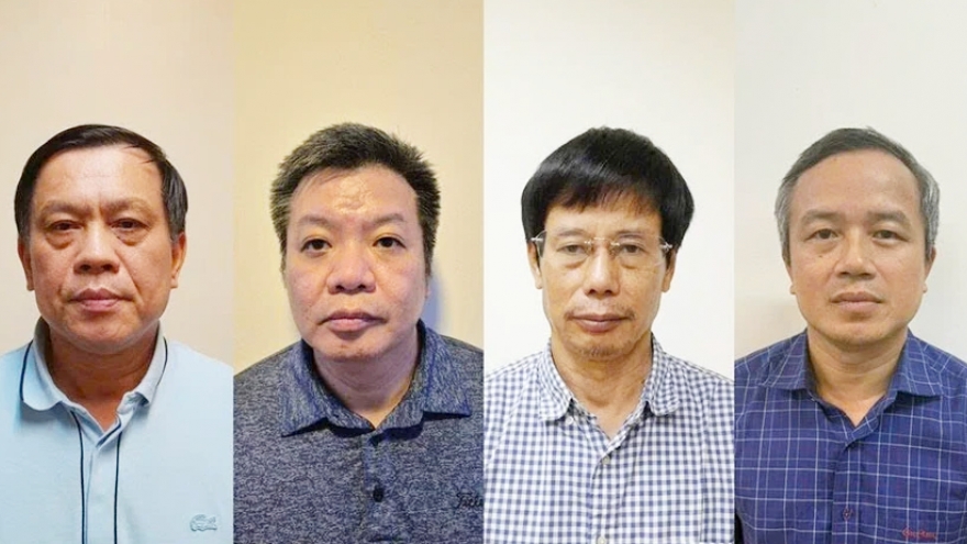 Doanh nghiệp xuất khẩu lao động thu sai hàng trăm tỷ để bù vào "phí bôi trơn"