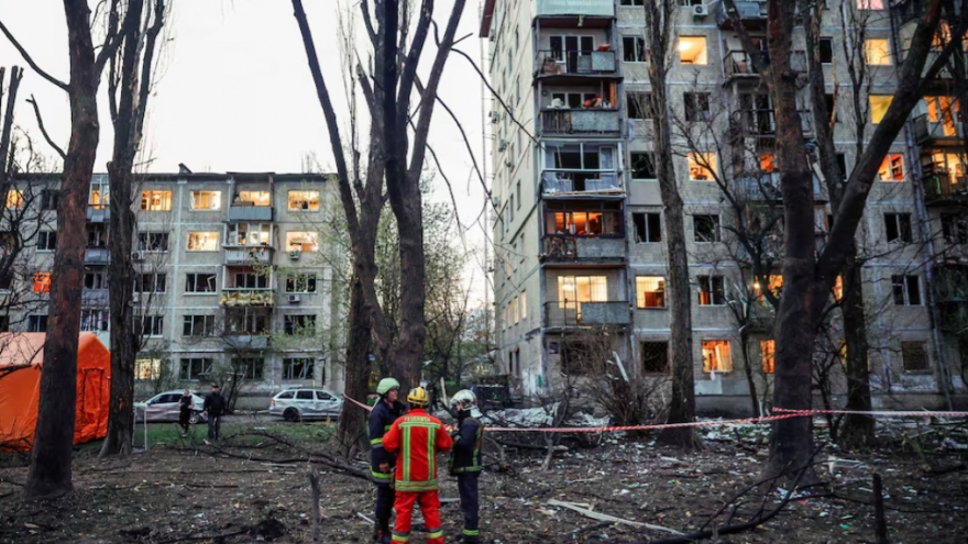 Nga và Ukraine leo thang không kích, nhiều hạ tầng năng lượng hư hại