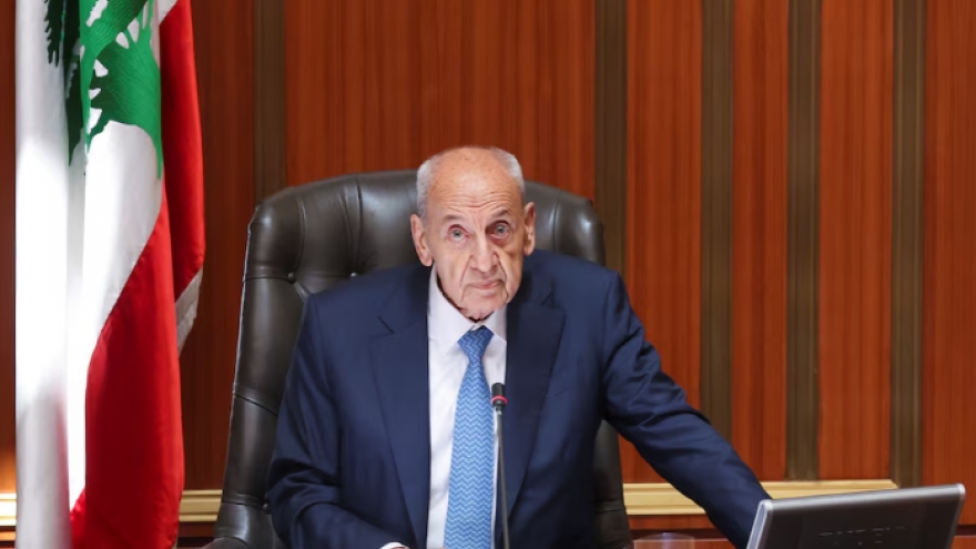 Hezbollah tuyên bố tấn công Israel bằng tên lửa và máy bay không người lái