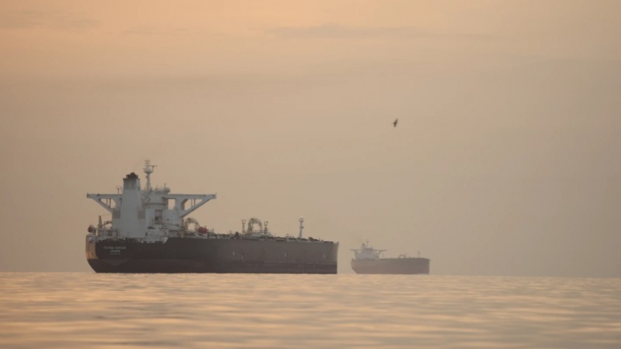 Mỹ bắt giữ tàu chở hàng treo cờ Iran gần eo biển Hormuz