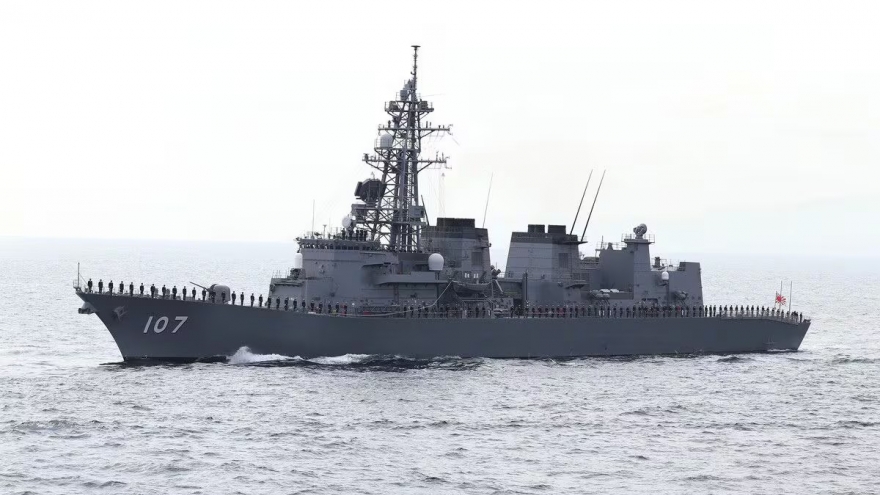 Tàu chiến Nhật Bản đi qua eo biển Đài Loan, Trung Quốc lên tiếng phản đối