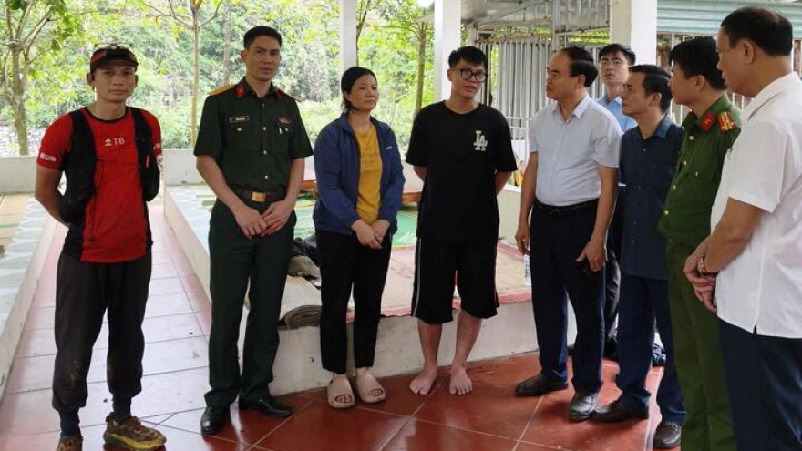 Từ ảnh gửi bạn gái, quân đội "cắt lớp" tìm vị trí nam sinh mất tích ở Tam Đảo