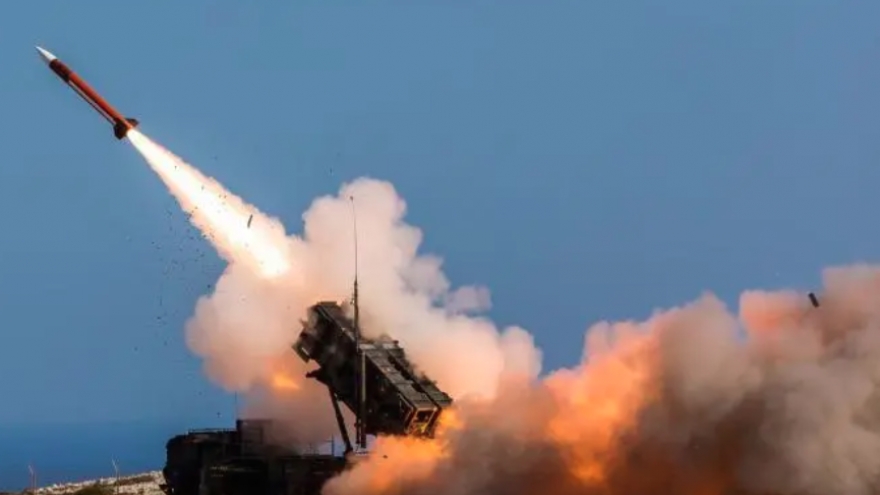Ukraine hạ cấp khai hỏa Patriot: Từ “bắn loạt” xuống “bắn đơn” trước tên lửa Nga