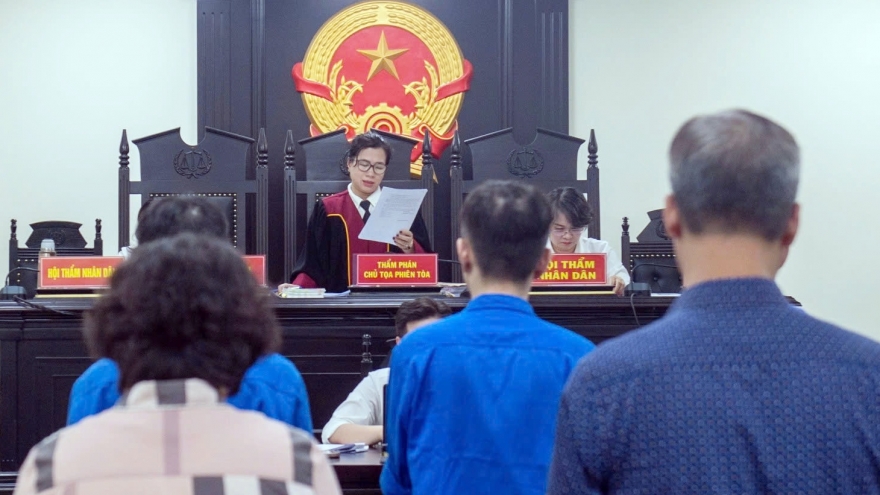 Xét xử cựu Chủ tịch UBND phường Thanh Trì (Hà Nội): Tòa trả hồ sơ điều tra bổ sung