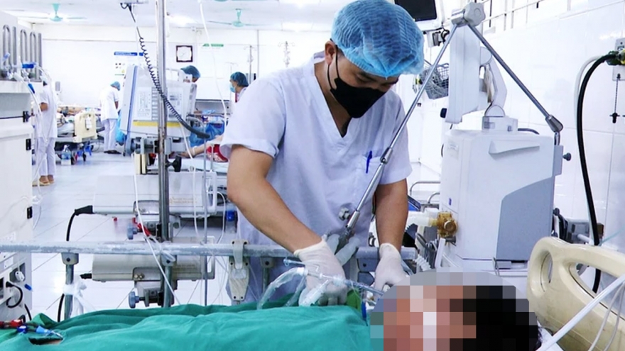 Thịt lợn bệnh "tuồn" vào trường học ở Hà Nội: Nguy hiểm thế nào cho sức khỏe?