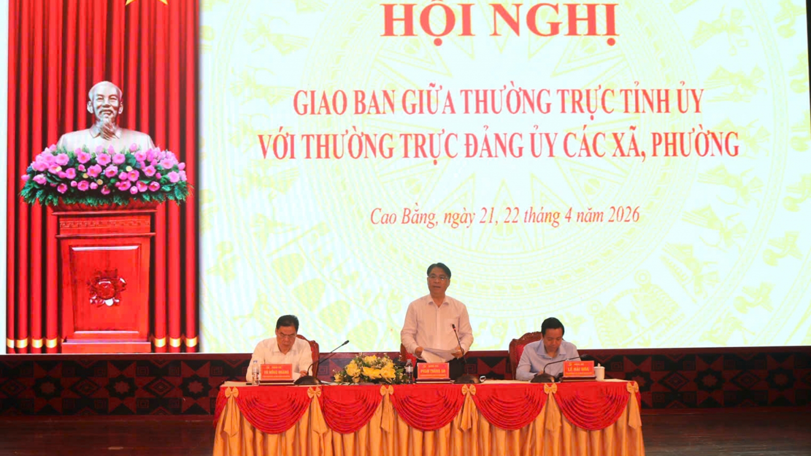 Bí thư Tỉnh ủy Cao Bằng: Không để "biết vướng nhưng không ai tháo gỡ"