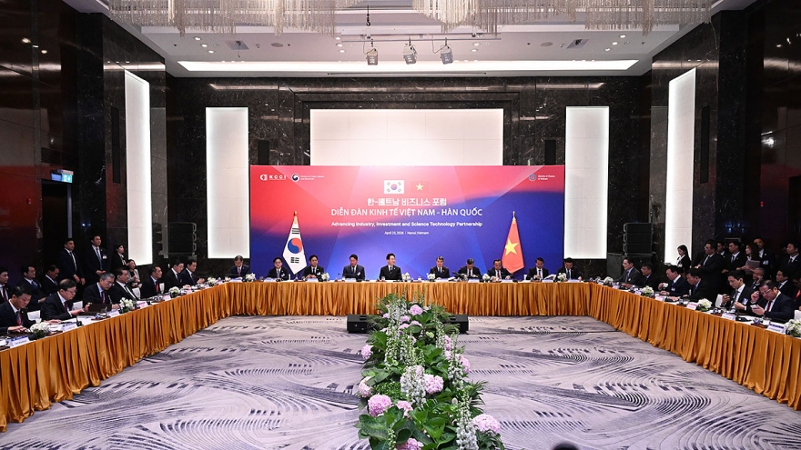 Thủ tướng Lê Minh Hưng và Tổng thống Hàn Quốc Lee Jae Myung dự Toạ đàm bàn tròn