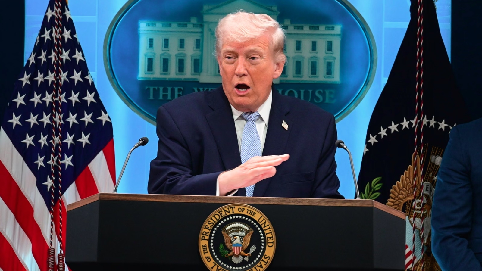 Ông Trump dọa áp thuế nặng nếu EU kết nạp Canada làm thành viên liên kết