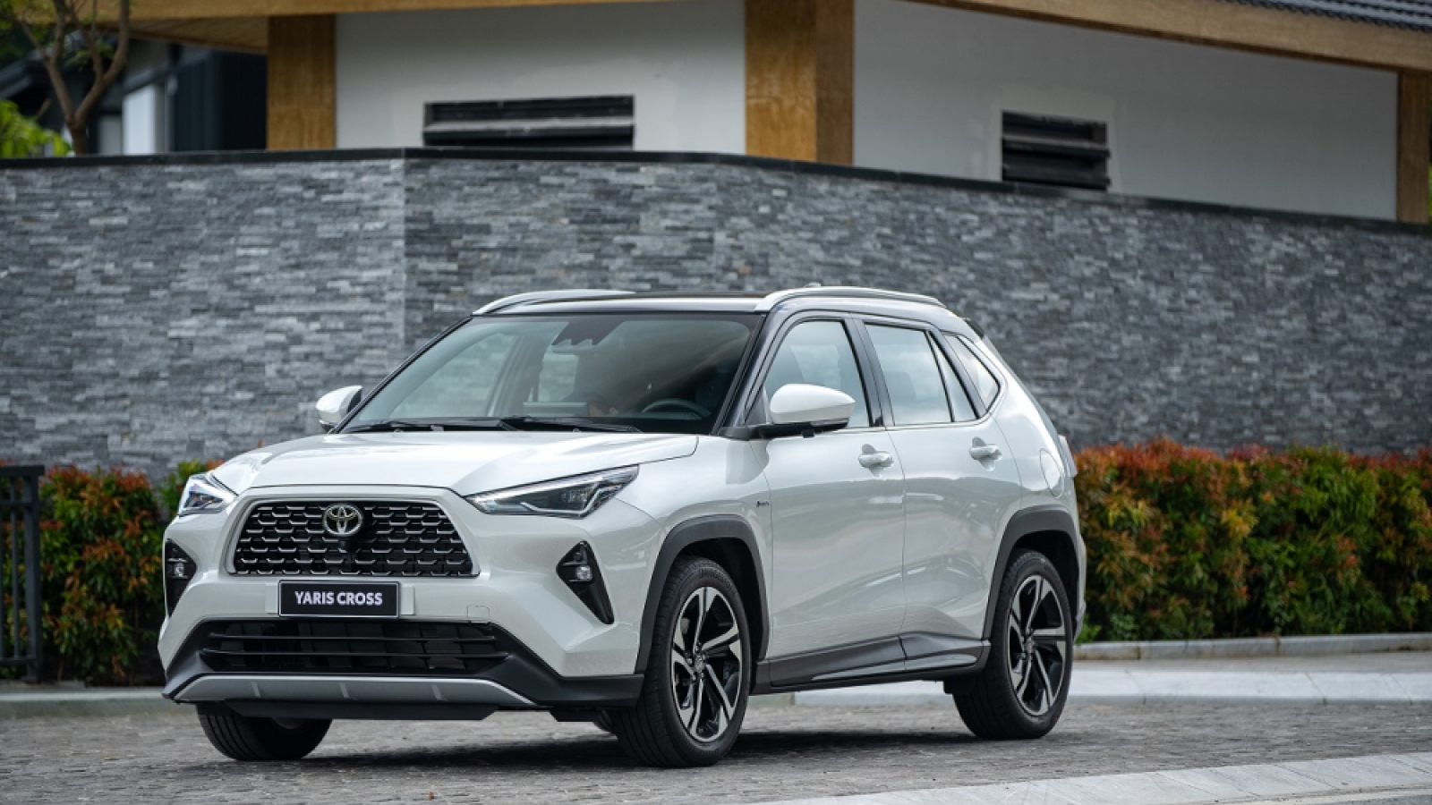 Top 10 xe xăng, dầu có doanh số cao nhất tháng 3/2026: Toyota Yaris Cross dẫn đầu