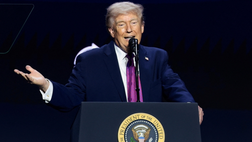 Ông Trump nói Iran “đồng ý với mọi điều” trong đàm phán và phản hồi của Tehran