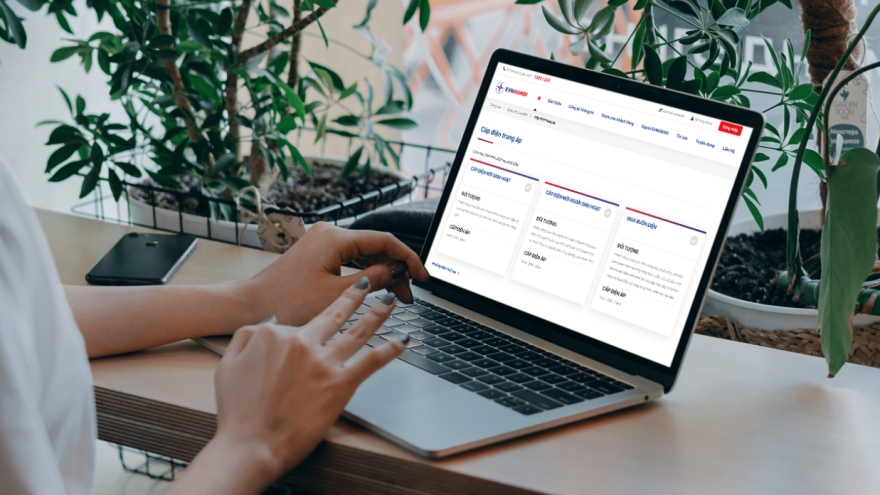 EVNHANOI đưa dịch vụ cấp điện trung áp lên nền tảng Internet